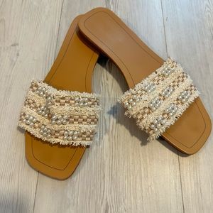 Faux Pearls Detail Flat Slide Sandals